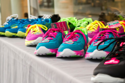 Mid ankle deals running shoes